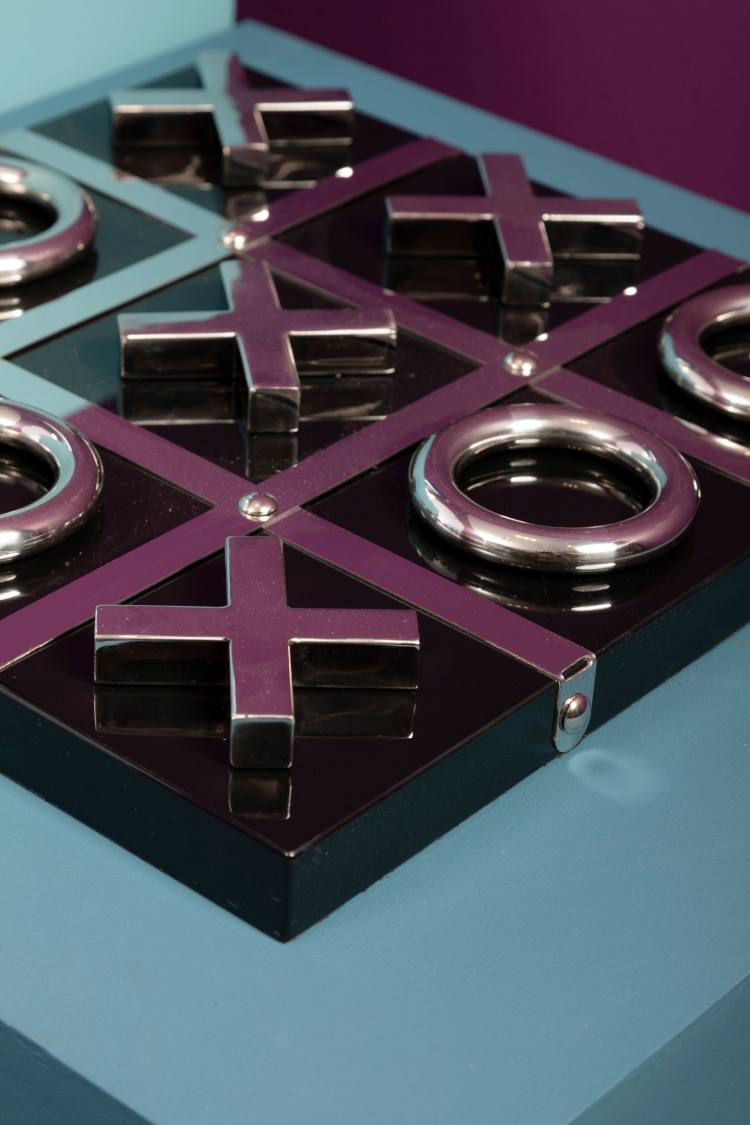 Prestige Noughts and Crosses Set