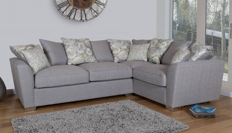 Barley Grey with 5 pillows in Camelia Winter, 4 pillows in main fabric and scatter cushions in Script Grey