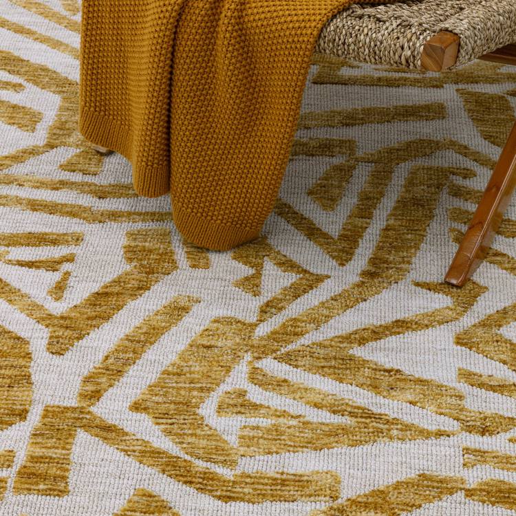 Rivara Cream and Gold Abstract Rug