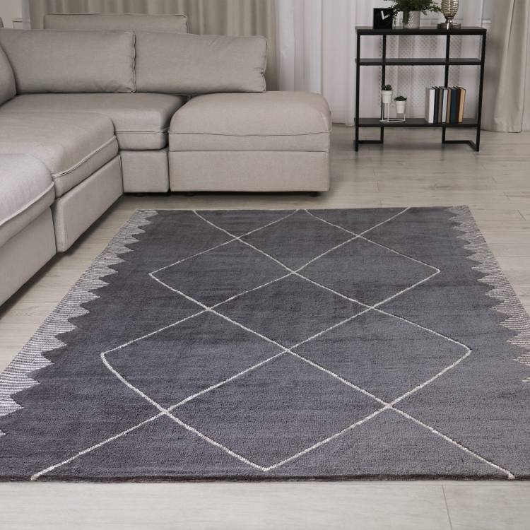 Rivara Black Geometric Rug