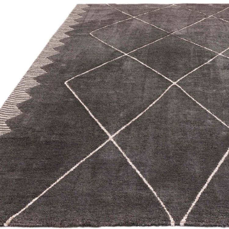 Rivara Black Geometric Rug