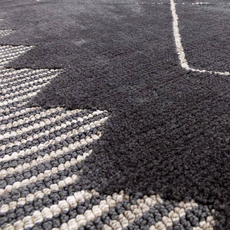 Rivara Black Geometric Rug